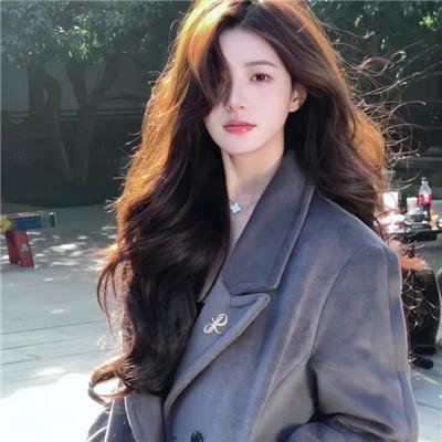笼子里的女人
